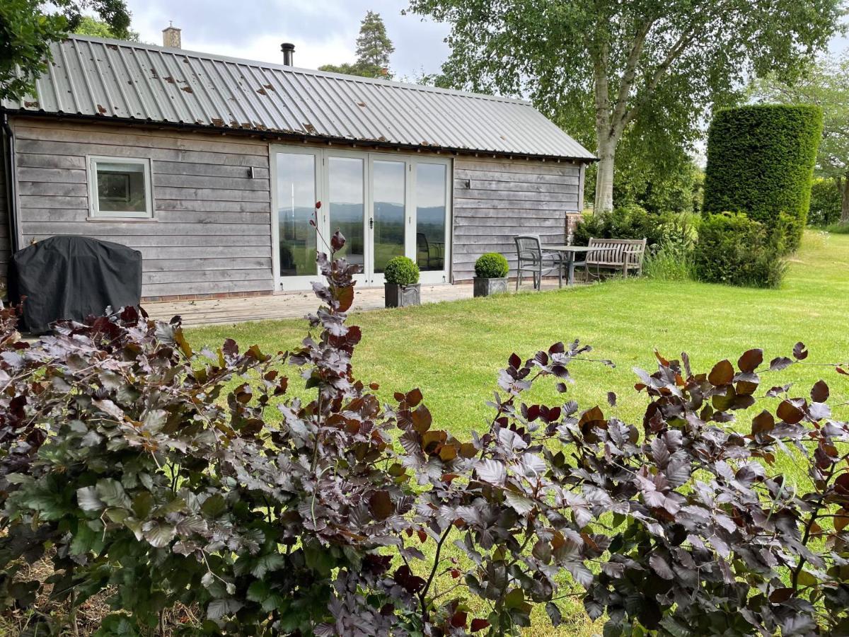 Stunning Cabin With Incredible Views Near Goodwood Rogate ภายนอก รูปภาพ