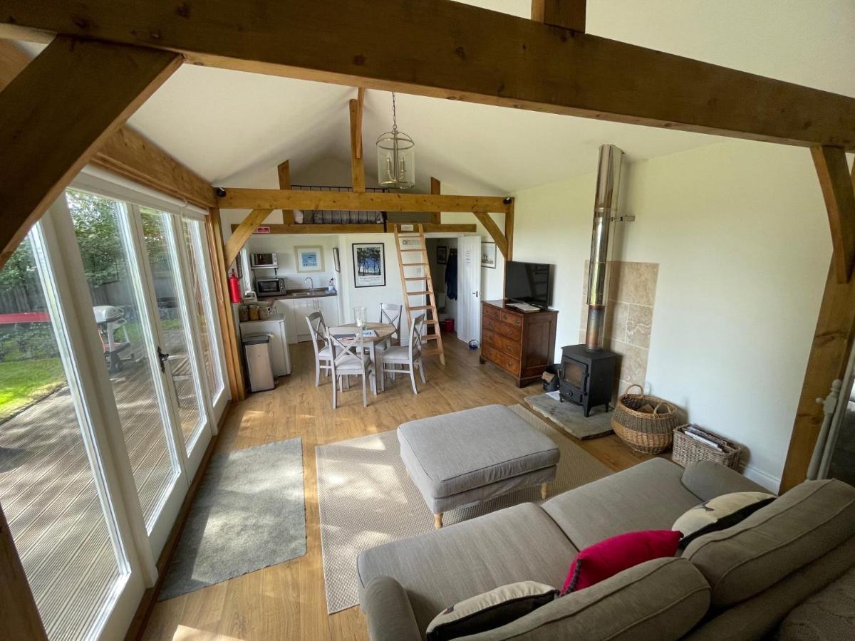 Stunning Cabin With Incredible Views Near Goodwood Rogate ภายนอก รูปภาพ