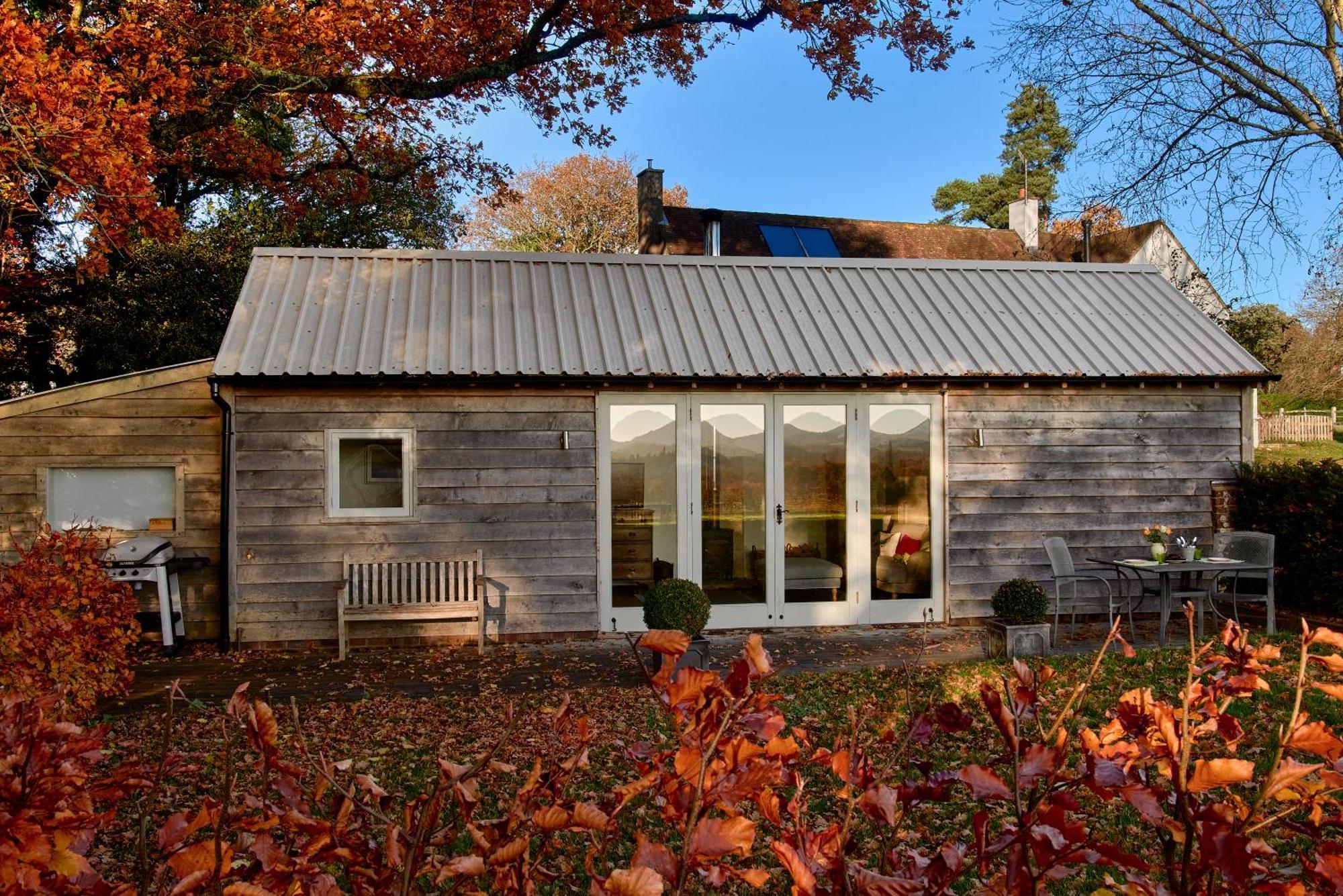 Stunning Cabin With Incredible Views Near Goodwood Rogate ภายนอก รูปภาพ