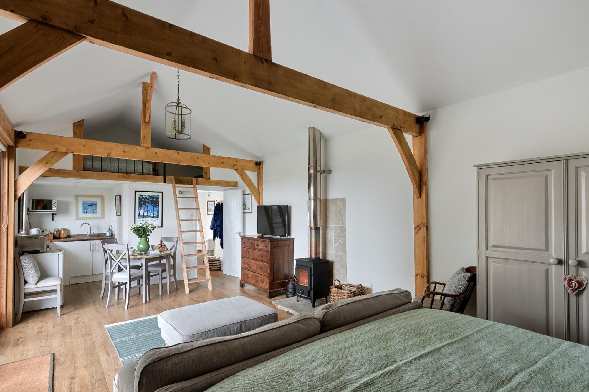 Stunning Cabin With Incredible Views Near Goodwood Rogate ภายนอก รูปภาพ